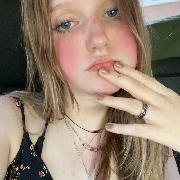 Meet your Posher, Trinity - Picture 6 of 10